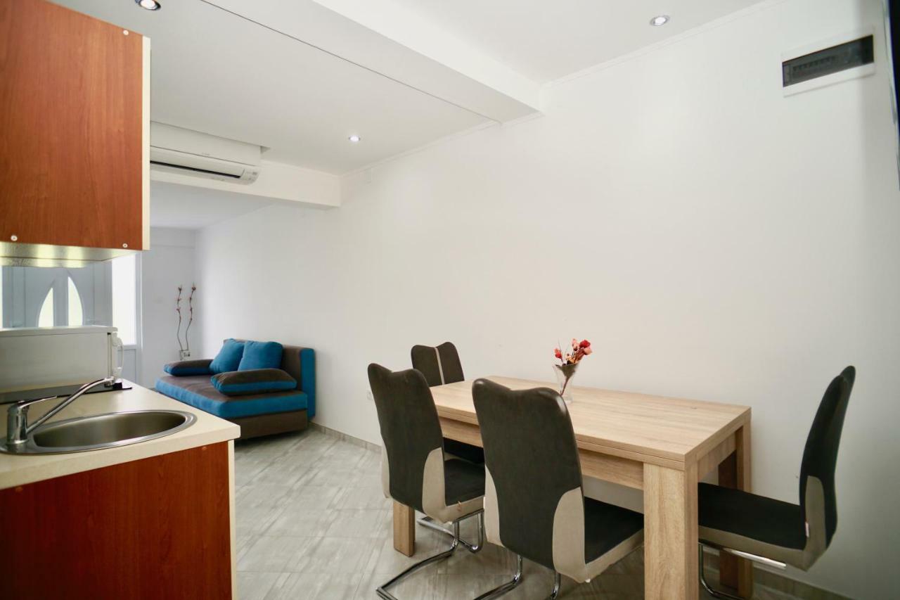 Apartments Teo โตรกีร์ ภายนอก รูปภาพ